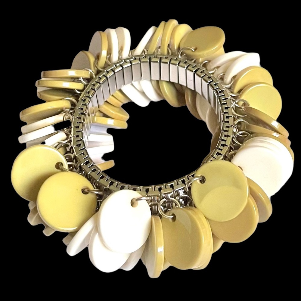 Vintage White and Olive Green Plastic Disc Cha Cha Bracelet